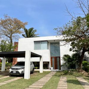 Casa En Venta, Condominio Los Batos 