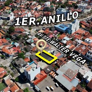 Terreno En Venta Av. Teniente Vega A Pocos Metros Del 1er Anillo.