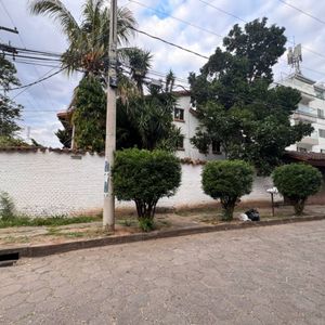 Casa En Venta, Frente Al Parque Urbano