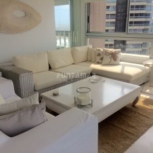 Departamento De 3 Dormitorios En Piso 18 Con Excelentes Vistas