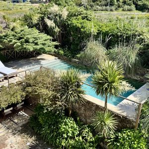 Casa En Punta Piedras, Manantiales, 4 Dormitorios Y Piscina