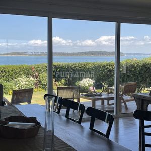 Casa En Alquiler En La Península Frente Al Mar