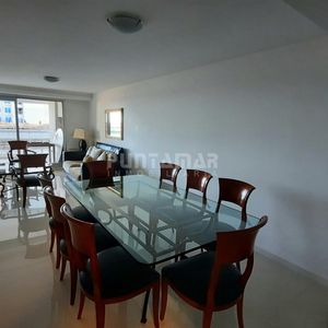 Apartamento En Edificio De Categoria Con Vista Al Mar