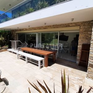 Exclusivo Departamento De 3 Dormitorios Con Dependencia En La Brava