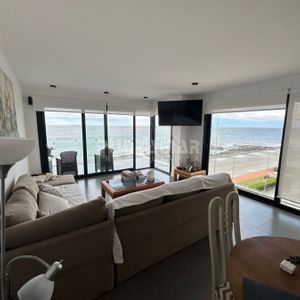 Departamento En Alquiler Edificio Bonaire, Frente A Playa Brava, Península