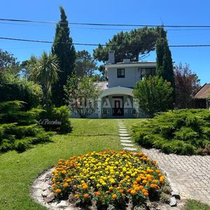 Casa De 2 Plantas En Rincon Del Indio