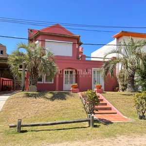 Alquiler De Casa   3 Dormitorios En La Barra