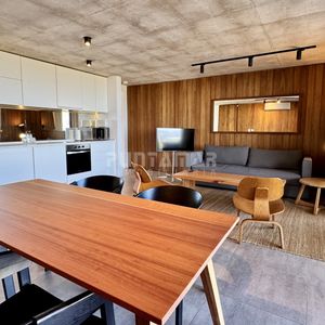 Apartamento Moderno De 2 Dormitorios Con Vista Al Mar