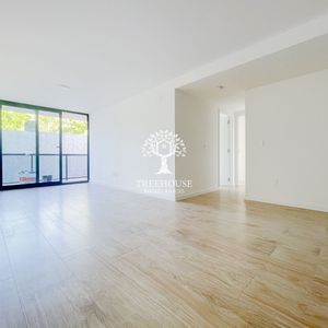 Venta Apartamento De 2 Dormitorios Con Garaje En Malvin