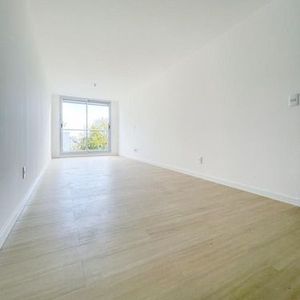 Venta De Apartamento 2 Dormitorios Con Terraza En Barrio Sur