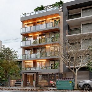 Venta De Apartamento 1 Dormitorio Con Balcón En Puerto Del B