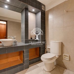 Venta Casa De 4 Dormitorios En Pocitos Con Jardín.