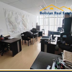 Bonita Oficina En Venta – Calacoto, Sobre Av. Ballivián