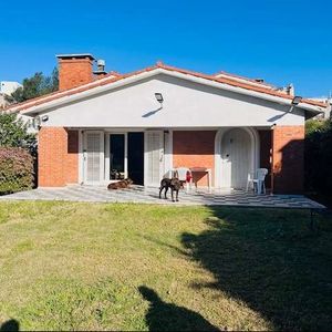 Venta Casa Pocitos 4 Dormitorios Garaje