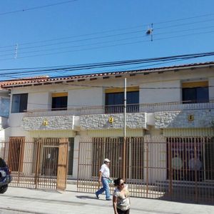 Hermosa Casa Para Vivienda Y Comercio En Venta Zona Oeste