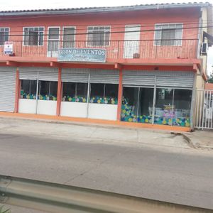 Casa Comercial