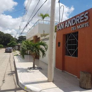 Casa En Venta Zona Norte. Av. Beni 8vo Anillo Condominio San Andrés Del Norte 