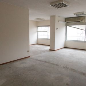 Gran Oficina En Torre De Los Profesionales En Venta!