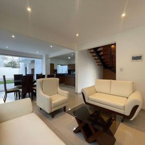 Casa En Alquiler En Villa Bonita