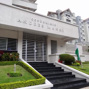 Alquiler Amplio Departamento, Cond Andrés Manso, Z/sur Centro