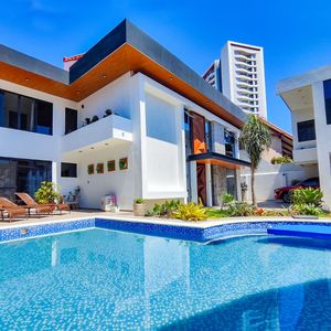 Casa En Venta En Equipetrol