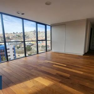 Departamento De Lujo A Estrenar Con Balcón En Obrajes