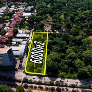 Terreno En Venta  En Esquina  Av. Roca Y Coronado