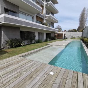 Alquilo Apartamento De 2 Dormitorios/ 3 Baños / Gge X1 En Parque Miramar