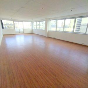 Alquiler Oficina 127m2 Ciudad Vieja Gge Opcional