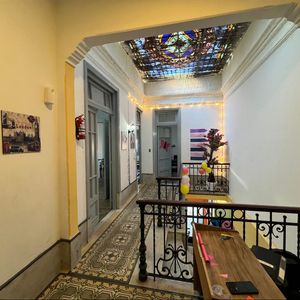 Venta De Local + Casa Sobre Av. 8 De Octubre