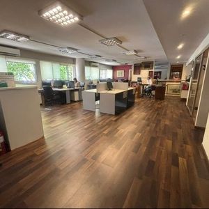 Alquiler Oficina 367m2 En Centro