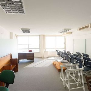 Venta Oficina Frente A Plaza Independencia Con Garage