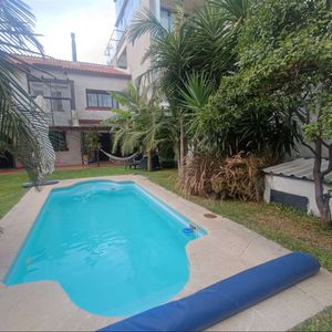 Venta Local Comercial De 385m2 En Malvin