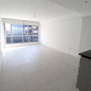 Venta Apartamento Pocitos Monoambiente 1 Baño Garaje