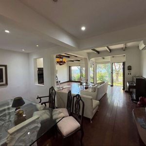 Venta Casa Ideal Para Empresa En Puerto Del Buceo