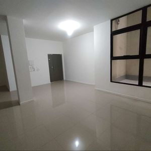 Alquiler Oficina De 85m2 En Peatonal Sarandí En Ciudad Vieja