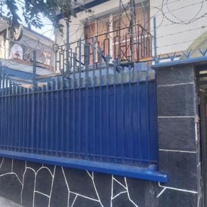 Propiedad De Dos Bloques En Venta Plaza Uyuni 