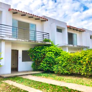 Casa En Alquiler Zona Norte