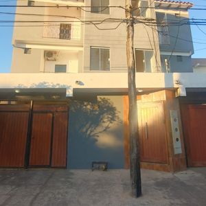Casa Comercial En Venta  Zona Barrio Lindo