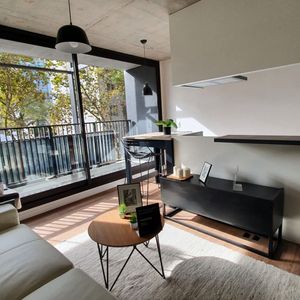 -apartamento 2 Dormitorios, Balcón En  Barrio Sur