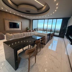 Elegante Y Lujoso Deparatamento En Anticretico A Estrenar - Edificio Sky Moon