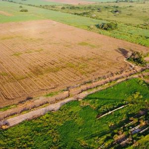 Propiedad Agricola/ Ganadera Por Montero Hoyos