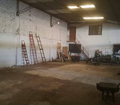 En Alquiler Galpon Independiente Zona Norte Sobre Av. 3er Anillo 