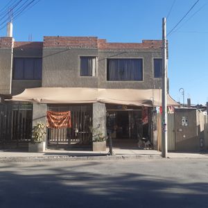 Casa En Venta! Av Chiquicollo-tiquipaya 