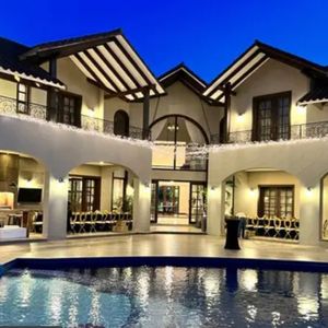 Lujosa Casa En Venta En El Urubo Condominio Colinas El Paraiso