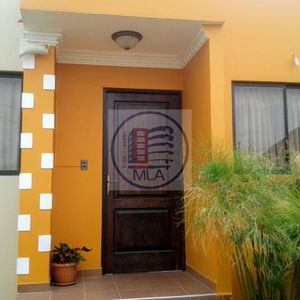 Linda Casa En Venta!!