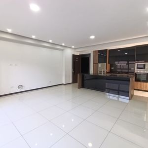 Departamento En Venta   Zona Equipetrol 