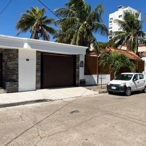Casa En Alquiler, Cerca Hospital Obrero.