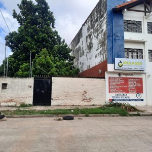 En Venta Terreno Con Construcción Antigua