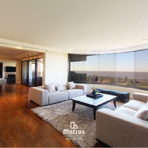 Espectacular Y único: 350m2 Construidos - Estufa - 3 Garajes- 5 Dorm+serv.
